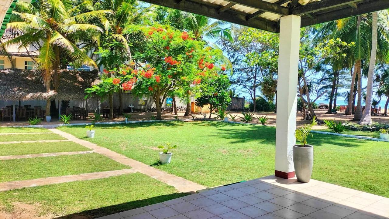 Hotel Coral Bay Trincomalee Ngoại thất bức ảnh